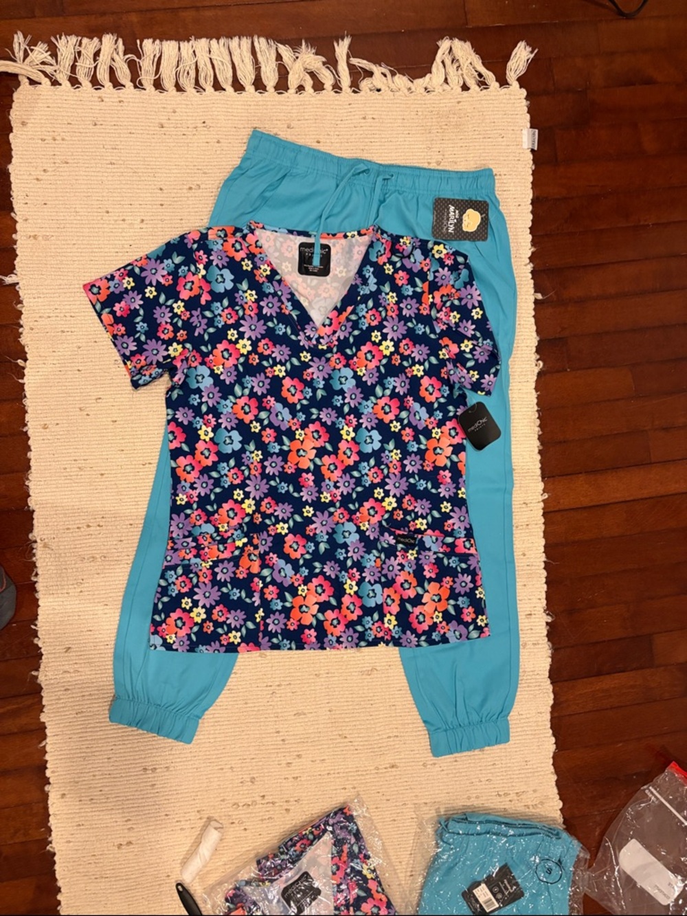 Floral V-Neck Scrubs Set in Navy & Aqua